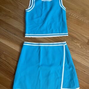 House of Harlow 1960 Turquoise and White Knit Top